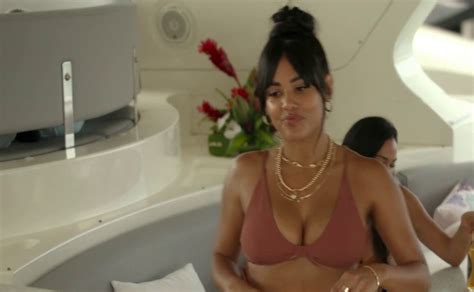 Karina Palacio Bikini Scene In Pulse AZNude