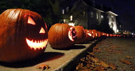 A Trick Or Treaters Safety Guide From Medavie Health Services West