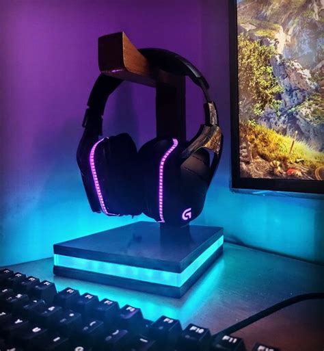 Custom rgb headset stand – Artofit