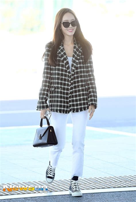 Thu mới chớm mà dàn sao và hot girl Việt đã khoe 1001 kiểu street style kiểu nào cũng dát đầy