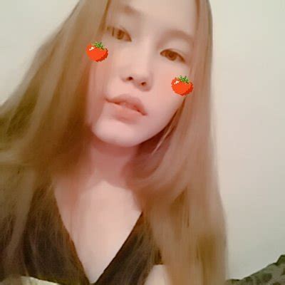 3 Hot Sexy Kamilla Tenlikova Bikini Pics