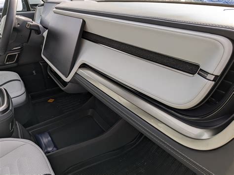 Full Ocean Coast Interior Photos Without Wood Trim Rivian Forum