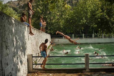 Hot Sexy Kiana Hayeri Bikini Pics