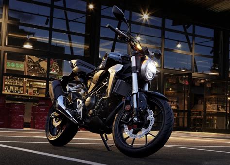 Naked bike dáng cổ Honda CB R ra mắt tại Thái Lan bán ra vào tháng
