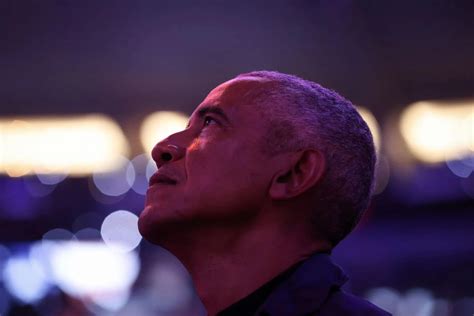 Barack Obama Shares His Favorite Books, Movies, and Songs of 2025 ...