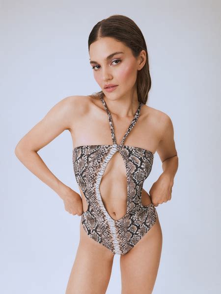 Купальник слитный Женский Infinity Lingerie монокини коричневый размер 42 Плавание Средняя