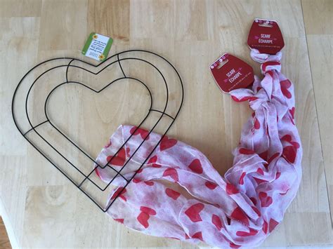Easy Valentines Day Wreaths 2 Options Chas Crazy Creations