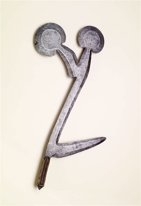 throwing knife smithsonian institution