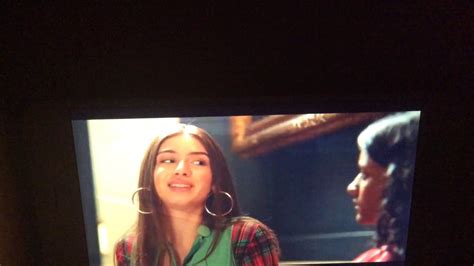 EXTRAIT SEX ÉDUCATION SAISON YouTube