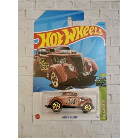 Jual Hot Wheels Tooned Volkswagen Golf Biru Chevy Silverado Mighty K