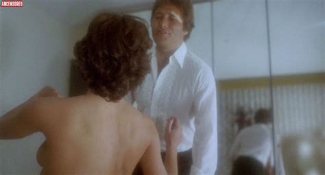 Naked Ana Roca In Mad Foxes