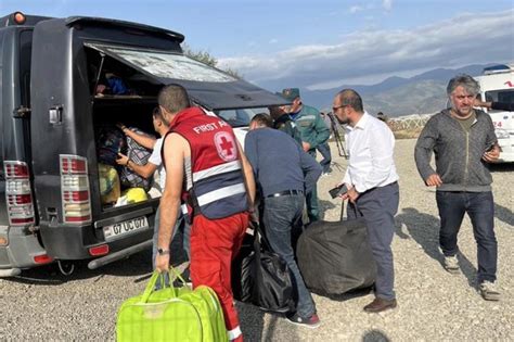 Más De La Mitad De La Población Karabají Ya Se Ha Trasladado A Armenia