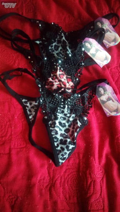 Бикини прашки Sex shop аксесоари Сапарева баня На снимките се вижда