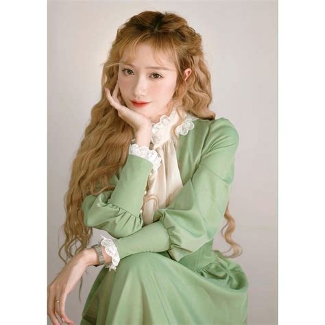 Hot Tiktoker S H U M Follower C Nh M Nh C Bts Cho Bi T Ch Mu N L Ng I B Nh Th Ng