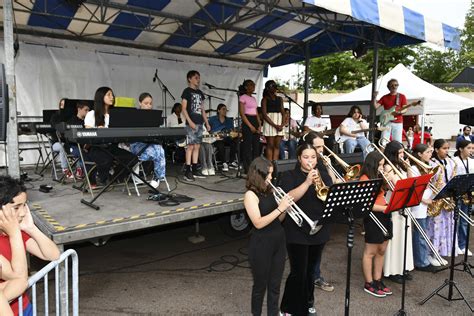 F Te De La Musique Saint Ouen L Aum Ne