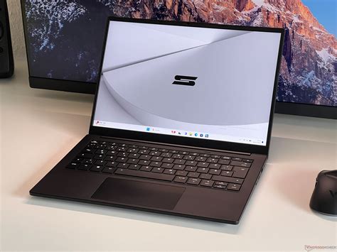 Обзор Schenker VIA 14 Pro (M24) - компактный субноутбук AMD теперь с ...