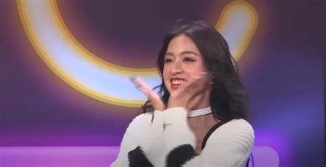 Hot Girl Tr Ng R N B T Ng Khi N Netizen Quay Xe Khen Xinh Khi L N Truy N H Nh C N So S Nh