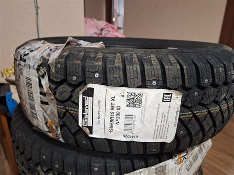 Новая зимняя резина — Ford Focus Sedan II, 1,6 л, 2007 года | шины | DRIVE2