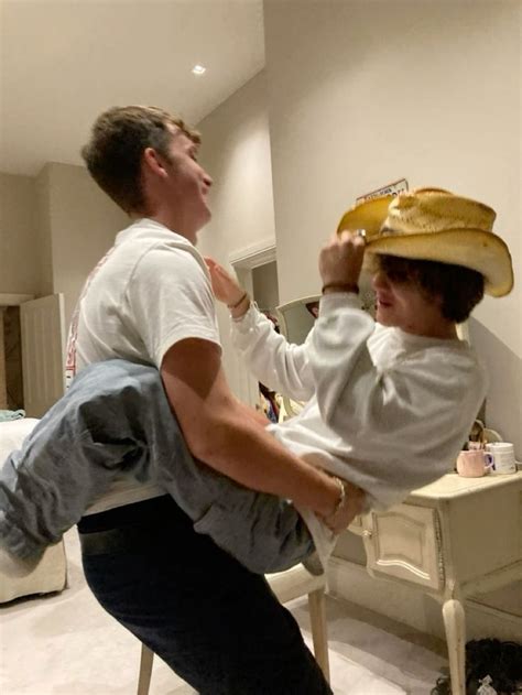 Pin On In Gay Relationship Gay Aesthetic Cute Couples Goals