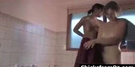 Natural Aussie Girls In Hot Kissing Scenes Tnaflix