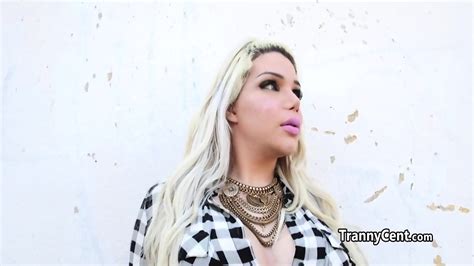 Dude Rimmed And Fucked Massive Tranny Ass