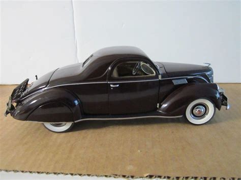 118 1937 Diecast Lincoln Zephy Coupe By Ford Motor Co 1935542143