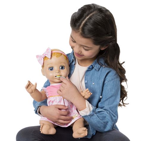 Luvabella Interactieve Babypop: enig of eng? - Uitgebreide review