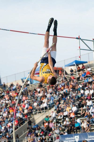 Boys Track And Field Pole Vault Athlete Of The Year Vaulter Magazine