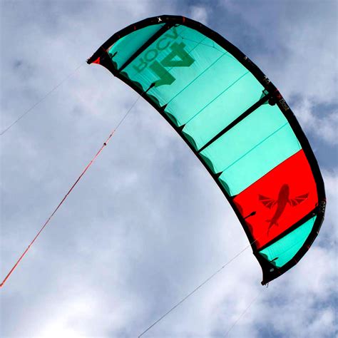 Кайтсерфинг - история возникновения - SpotBus.ru