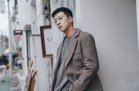 Con gái đua nhau ghim anh chủ shop Taobao đẹp trai hơn cả hot boy