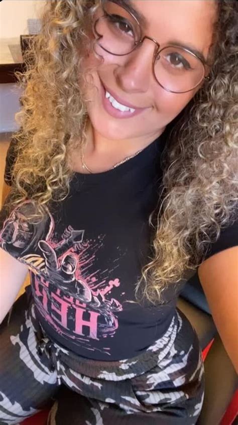 JustYeliz Yesjulz Nude OnlyFans Leaks Photos TheFappening