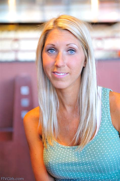 Flexible Blonde Shows Off Her Delightful Ass While Stretching FTV Girls