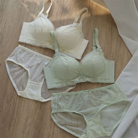 Hyg Lingerie Set Heart Embroidered Lace Trim Wireless Bra Bikini Panties Yesstyle