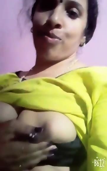Big Boobed Sexy Tamil Wife Milking Her Tits