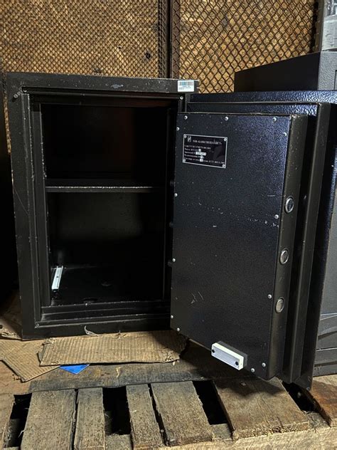 Огне-взломостойкий сейфы с ячейками б/у AIKO,Паритет-К,Griffon: 3 500 ...