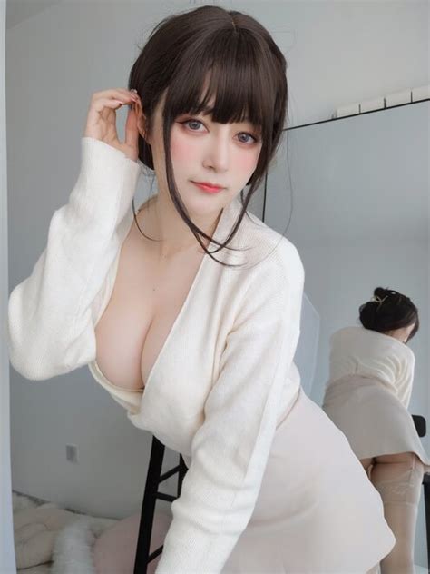 Baiyin 白银 Vol 月fantia订阅合集 Baiyin 白银 Vol 月fantia订阅合集 Porn Pic