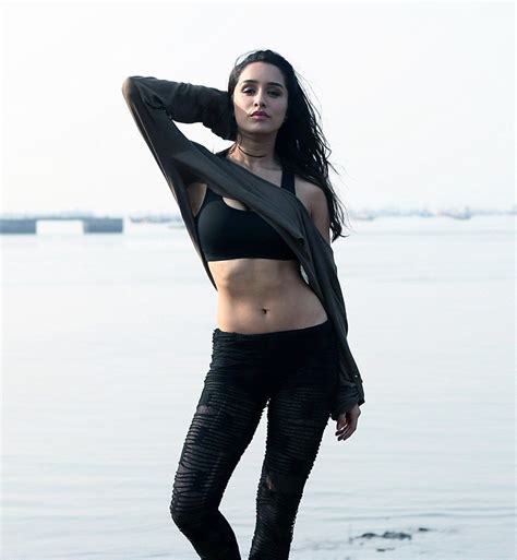 X Resolution Hot Shraddha Kapoor In Black X Resolution Wallpaper Wallpapers Den