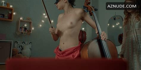Struny Nude Scenes Aznude