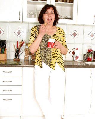 Granny Hannah Fifth Set Porn Pictures XXX Photos Sex Images 209387 PICTOA