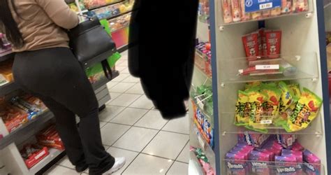 Biggest Ass In The Mall Had Everyone Staring Spandex Leggings Yoga Pants Forum