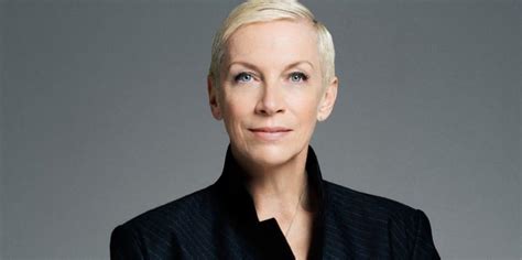 annie lennox net worth 2020