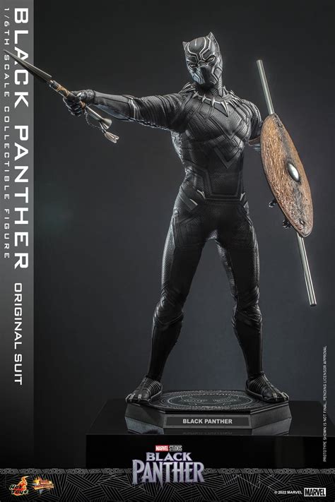 Hot Toys Celebrates The Legacy Of Black Panther With New 1 6 Figure