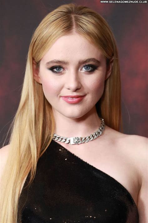 Kathryn Newton No Source Beautiful Sexy Celebrity Babe Posing Hot