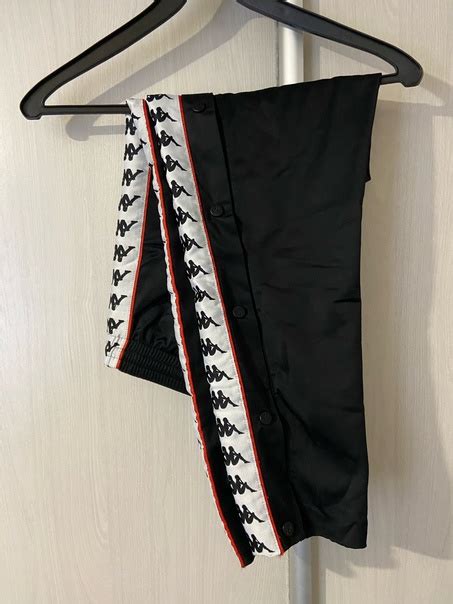 Штаны, джоггеры с лампасами KAPPA 1000₽ Размер S, на невысоких М смело ...