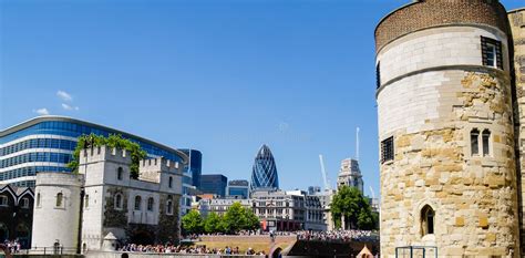 Contrasting London Architecture Stock Image - Image of crowd ...