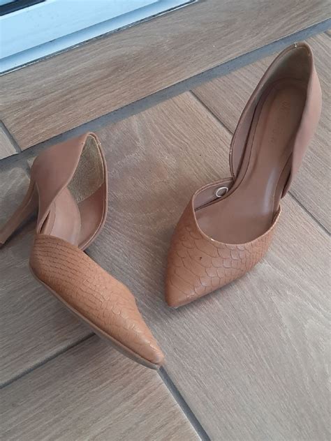Scarpin Nude Sapato Feminino Satinato Usado Enjoei