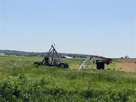 Extensive Tornado Cleanup Effort At Uk Research And Education Center Wpky