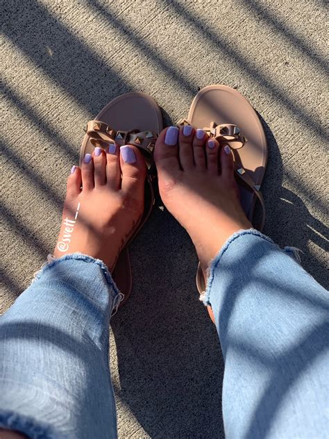 Goddess Svett's feet