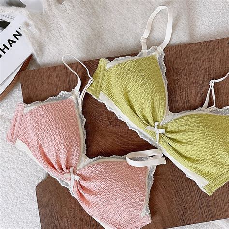 Ultra Thin French Lace Lingerie Triangle Cup Bra Small Chest Gathered No Steel Ring Girls