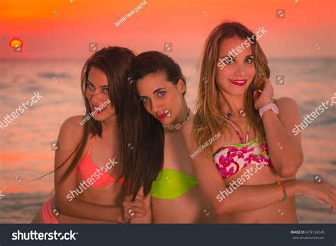 Group Sexy Girls Bikini Enjoying Laughing Stock Photo Shutterstock